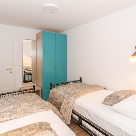 Ivka Makarska - Modern And Luxurious Oldtown Apartament エクステリア 写真