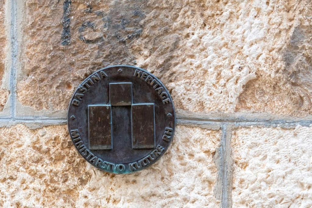 Ivka Makarska - Modern And Luxurious Oldtown Apartament エクステリア 写真