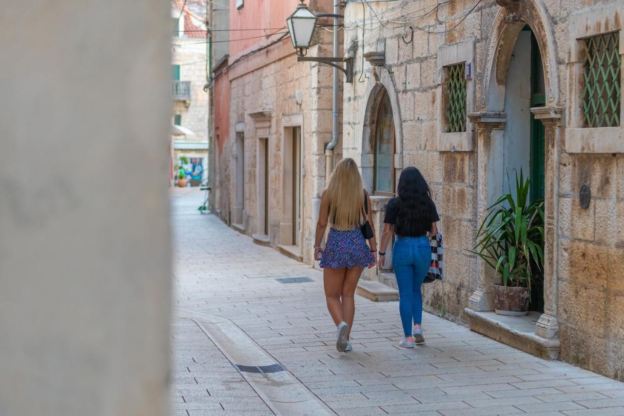 Ivka Makarska - Modern And Luxurious Oldtown Apartament エクステリア 写真